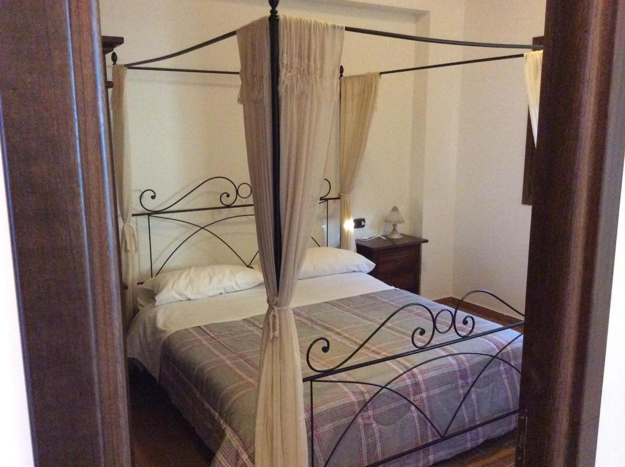 צ'לנו Hotel Il Feudo Dei Pierleoni חדר תמונה