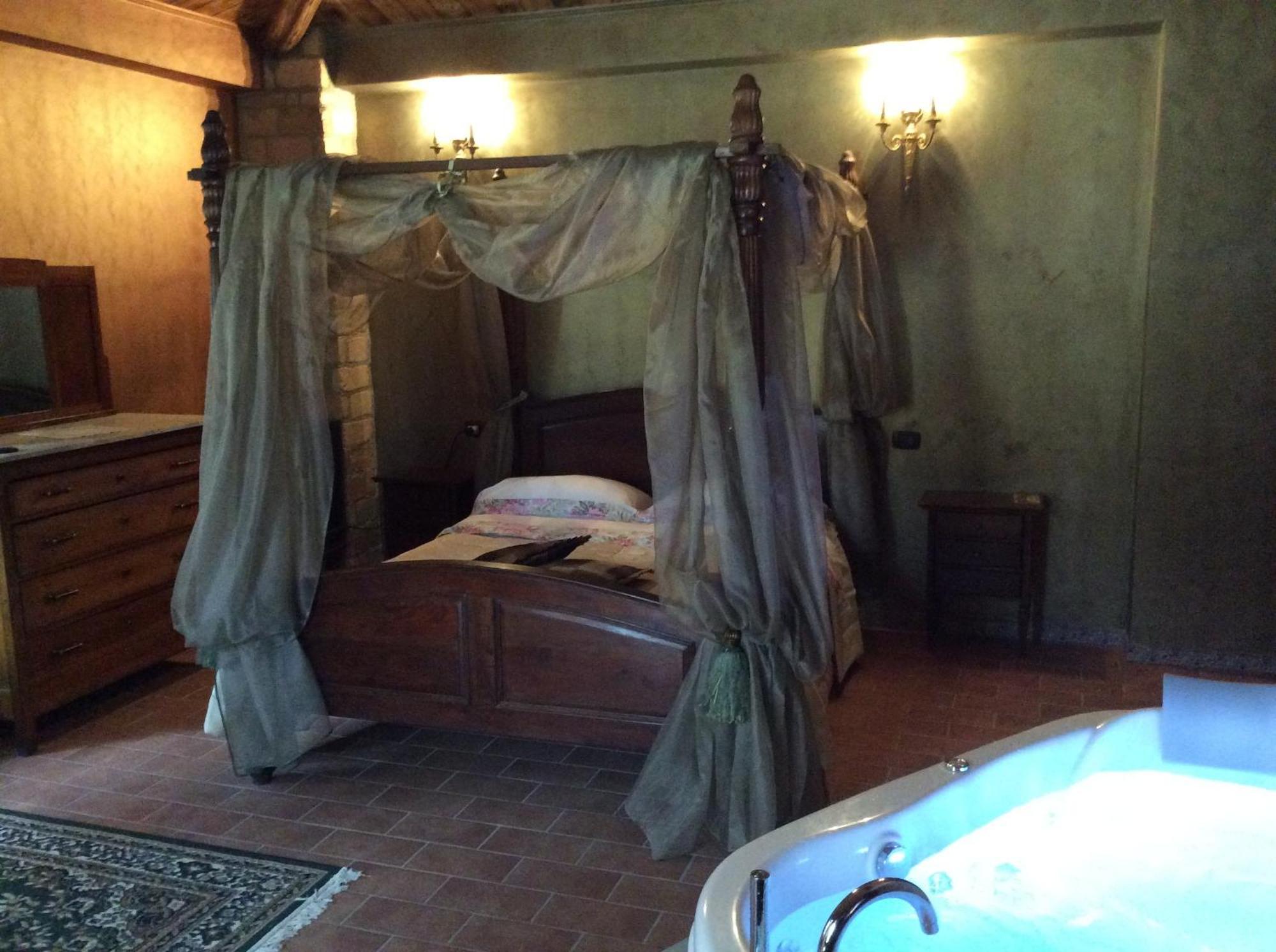 צ'לנו Hotel Il Feudo Dei Pierleoni חדר תמונה