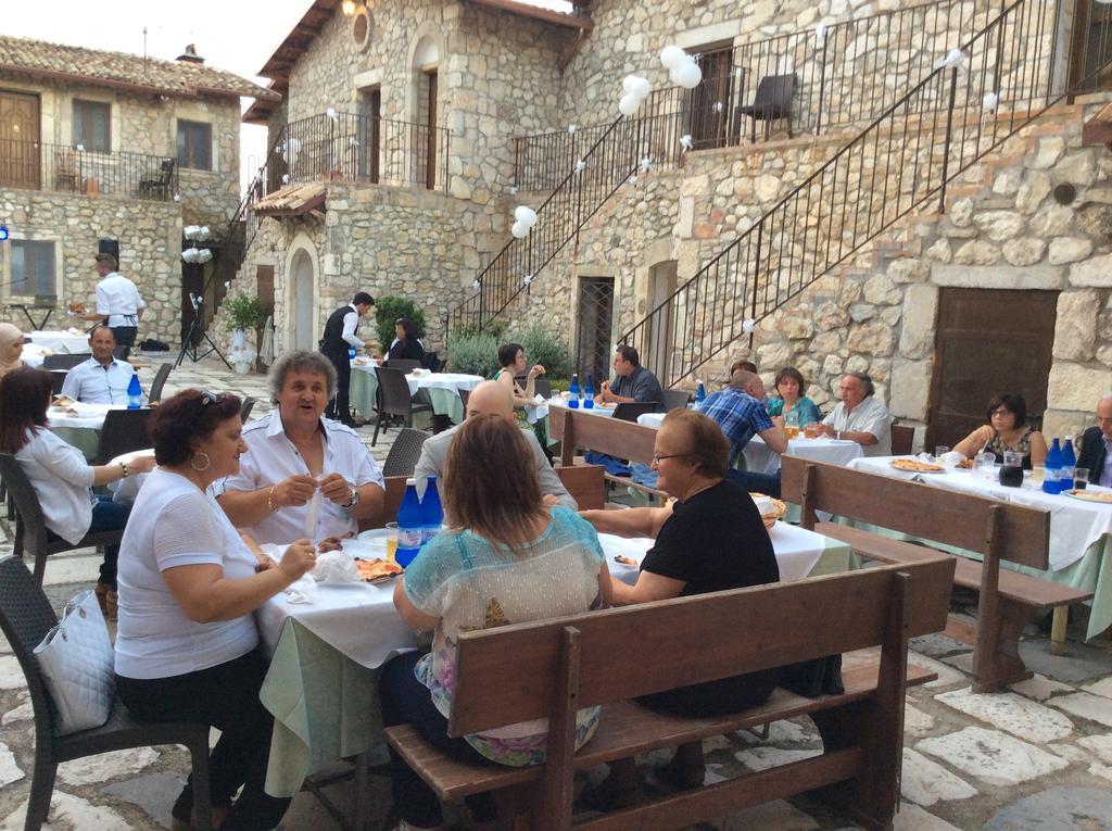צ'לנו Hotel Il Feudo Dei Pierleoni מראה חיצוני תמונה