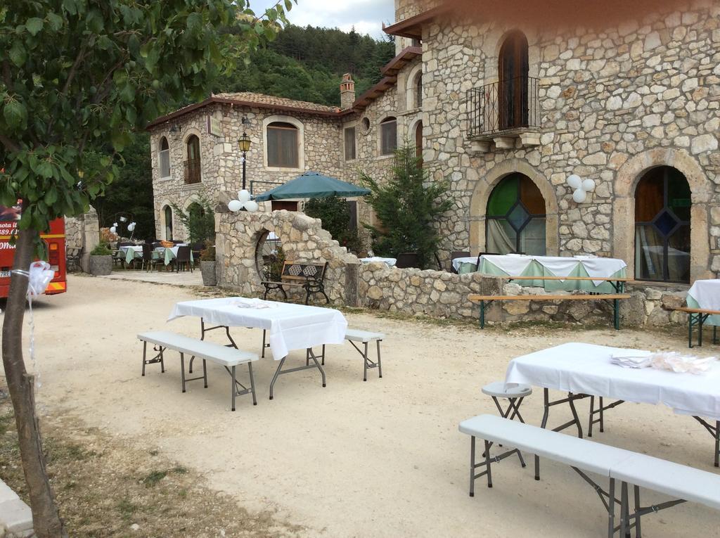 צ'לנו Hotel Il Feudo Dei Pierleoni מראה חיצוני תמונה